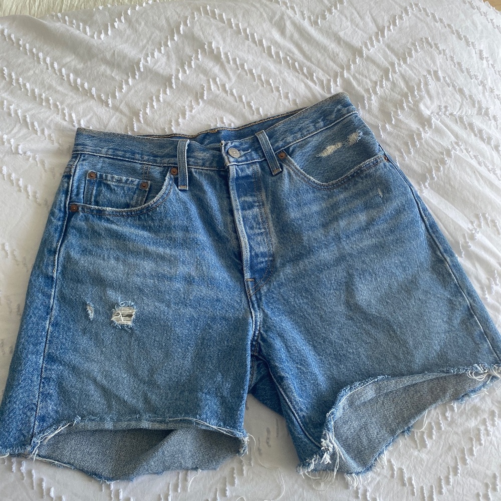 Levi original 501 cut off Jean shorts